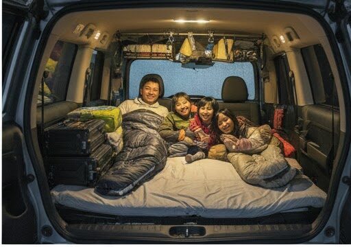 車中泊での4人の寝方と快適なレイアウト